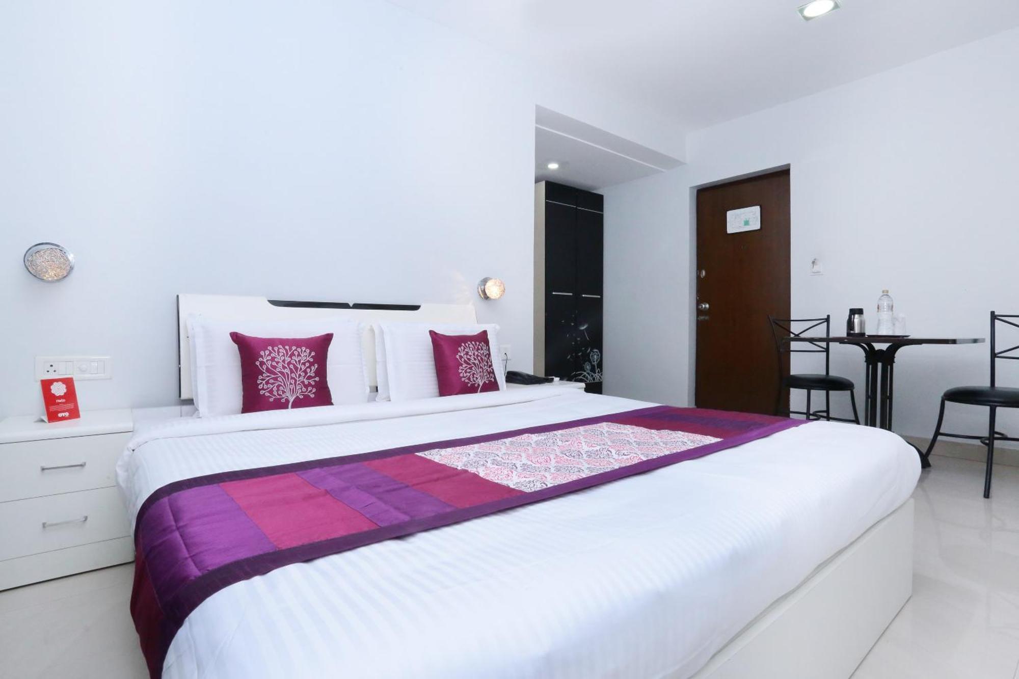 Super Townhouse Malabar Illam Hotel Kochi Exterior photo
